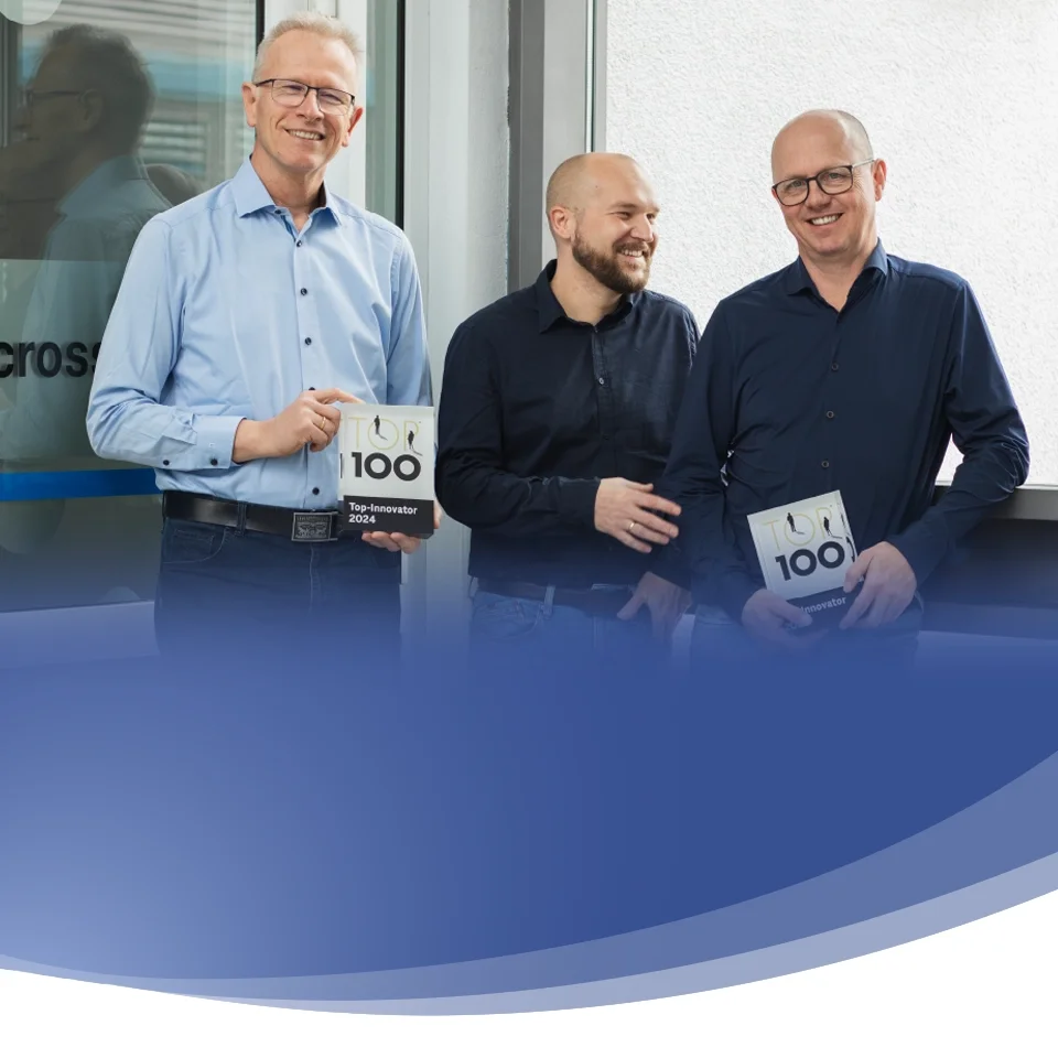 Albrecht Bosler, Thomas Kern, Ranga Yogeshwar und Michael Binder bei der TOP 100-Preisverleihung in Mainz am 27. Juni 2025.